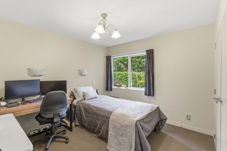 Photo of property in 3 Iti Grove, Waikanae, 5036
