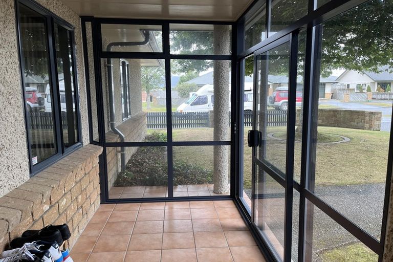 Photo of property in 39 Abby Road, Fitzherbert, Palmerston North, 4410