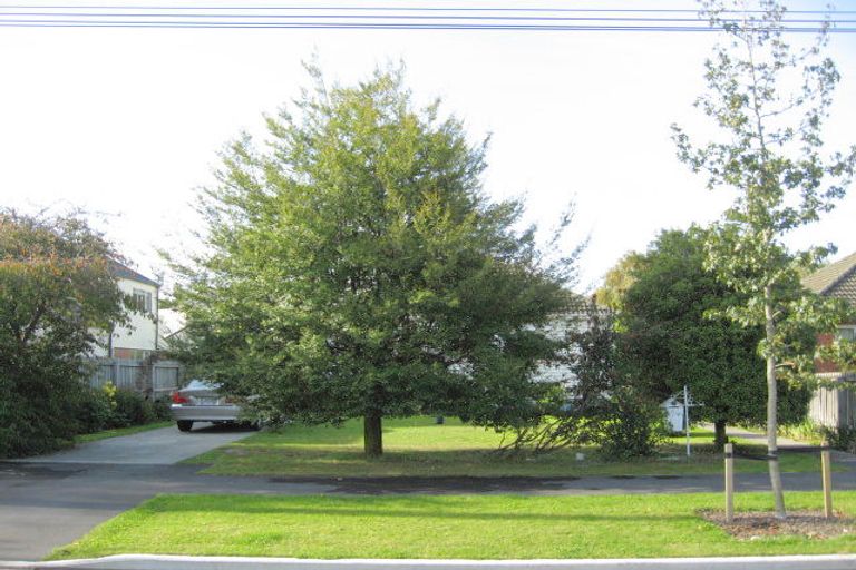 Photo of property in 72 Hamilton Avenue, Ilam, Christchurch, 8041