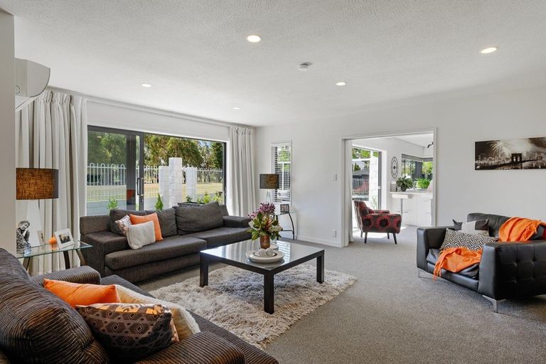 Photo of property in 5 Chilwell Place, Halswell, Christchurch, 8025