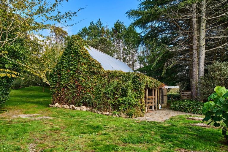 Photo of property in 46 Corbetts Road, Manakau, Otaki, 5583