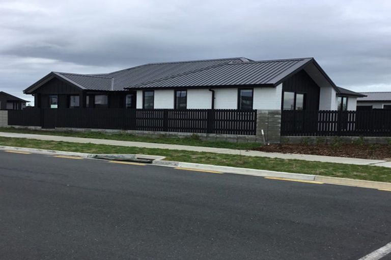 Photo of property in 54 Empire Crescent, Papamoa, 3118