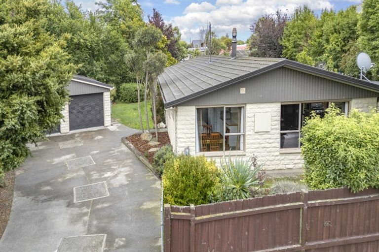 Photo of property in 6 Foster Place, Rangiora, 7400