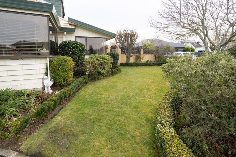 Photo of property in 16 Falcon Drive, Allenton, Ashburton, 7700