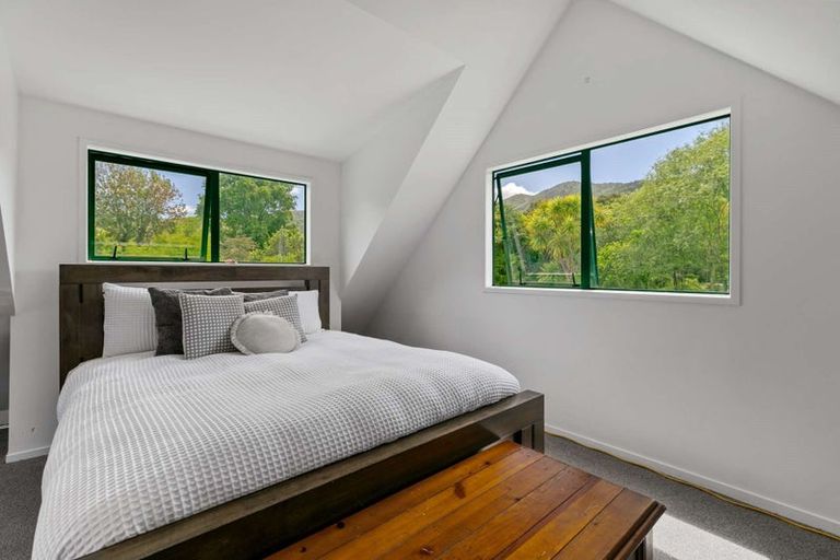 Photo of property in 30 Colville Road, Coromandel, 3506