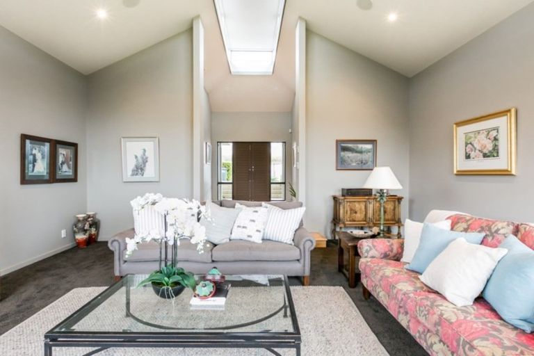 Photo of property in 191 Durham Drive, Havelock North, 4130