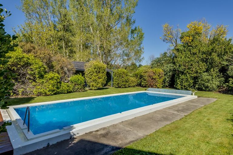 Photo of property in 393 Dixons Road, Loburn, Rangiora, 7472