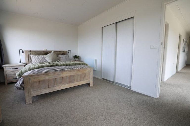 Photo of property in 96 Wakeman Road, Acacia Bay, Taupo, 3330