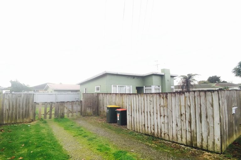 Photo of property in 83 Huia Road, Papatoetoe, Auckland, 2025