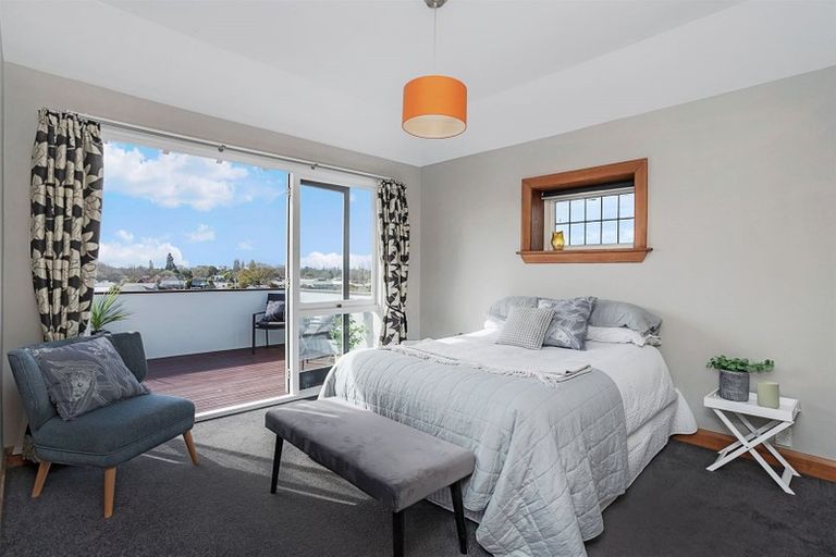 Photo of property in 2a Merlewood Avenue, Cashmere, Christchurch, 8022