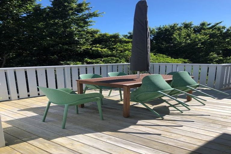 Photo of property in 22 Enfield Road, Hospital Hill, Napier, 4110