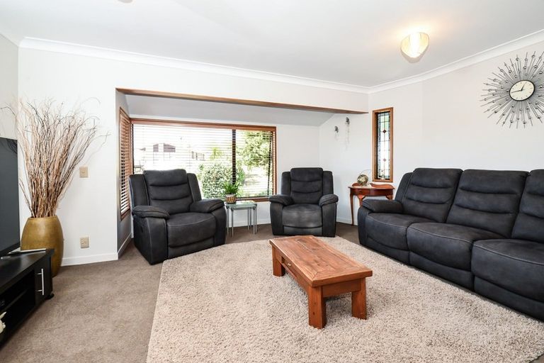 Photo of property in 8 Northview Lane, Nawton, Hamilton, 3200