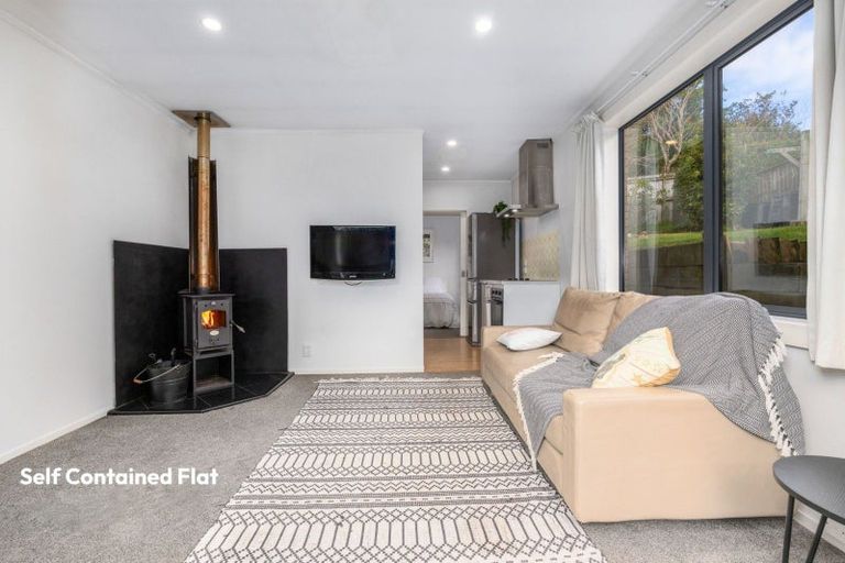 Photo of property in 19 Hillcrest Road, Raumati South, Paraparaumu, 5032