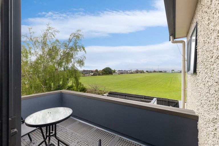 Photo of property in 113 John F Kennedy Drive, Milson, Palmerston North, 4414