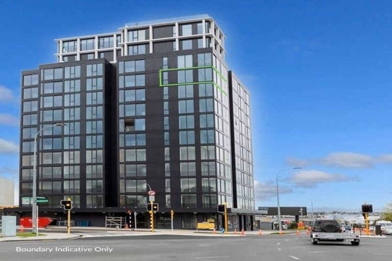 Photo of property in 906/1 Buscomb Avenue, Henderson, Auckland, 0610
