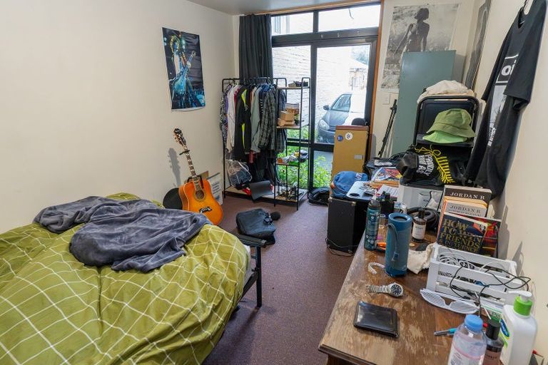 Photo of property in 7 Howe Street, North Dunedin, Dunedin, 9016