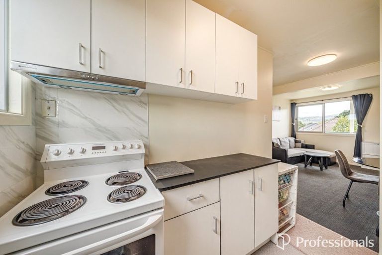 Photo of property in 9/19 Pirie Crescent, Moera, Lower Hutt, 5010