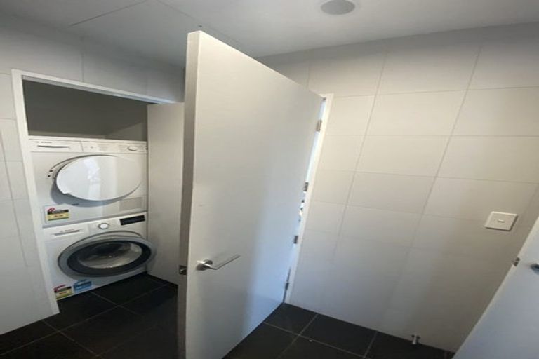 Photo of property in 404/19 Rawene Road, Birkenhead, Auckland, 0626