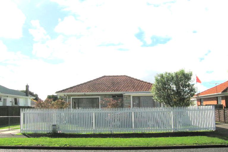Photo of property in 6 Dryden Avenue, Papatoetoe, Auckland, 2025