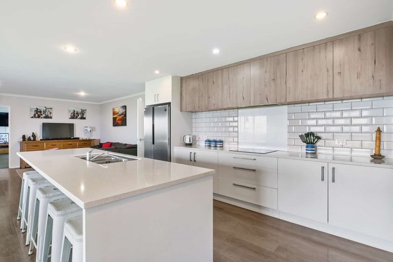 Photo of property in 301 Boiler Gully Road, Manukau Heads, Waiuku, 2684