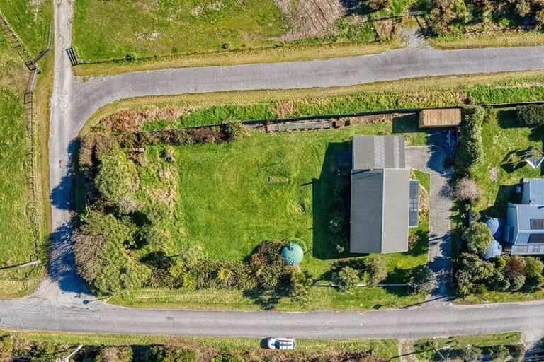 Photo of property in 11 Butlers Road, Ruatapu, Hokitika, 7883