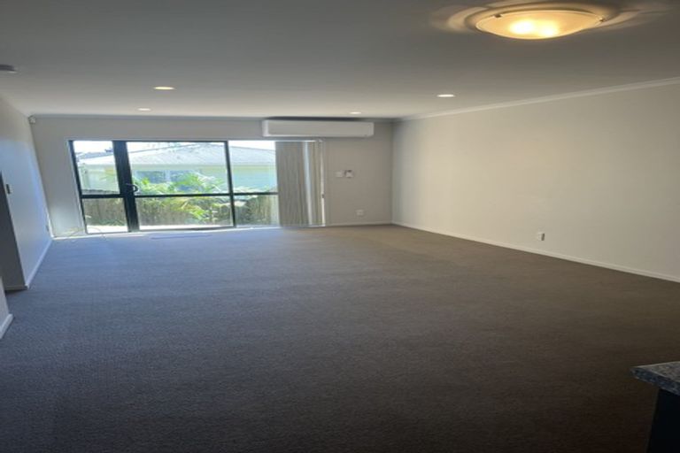 Photo of property in 10/55 Verbena Road, Birkdale, Auckland, 0626