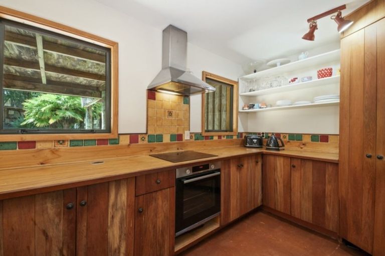 Photo of property in 6 Astelia Way, Waipahihi, Taupo, 3330