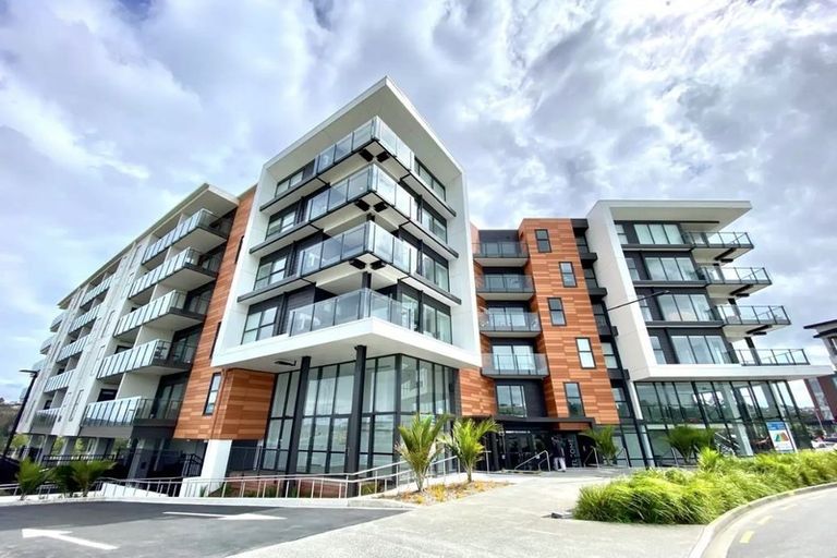 Photo of property in 214/3 Kaipiho Lane, Albany, Auckland, 0632