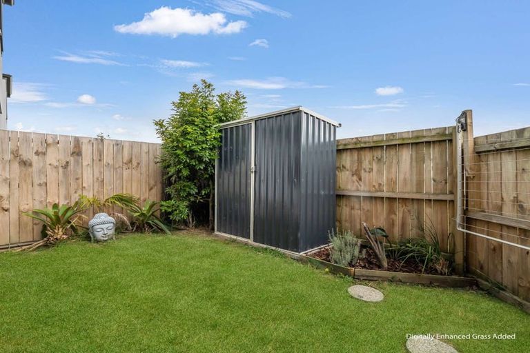 Photo of property in 9/60 Kelman Road, Kelston, Auckland, 0602