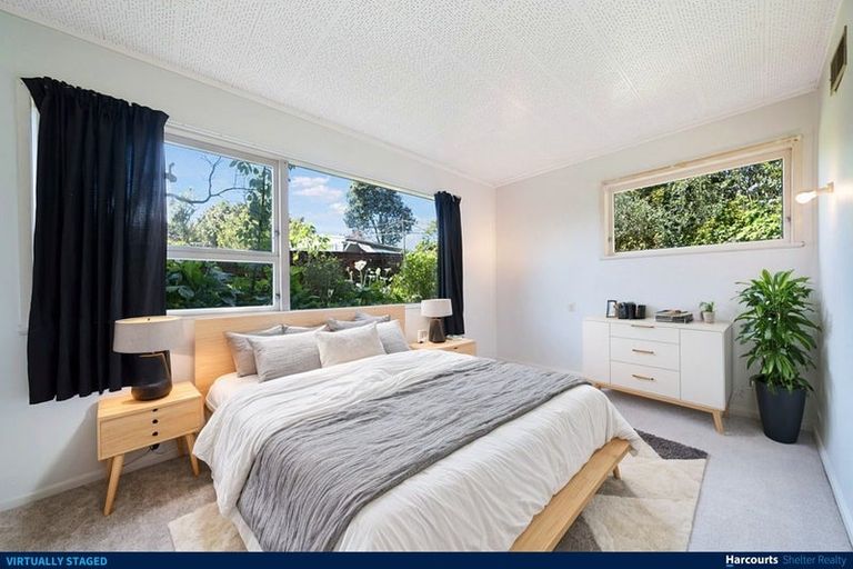 Photo of property in 1 Alwyn Avenue, Te Atatu South, Auckland, 0610