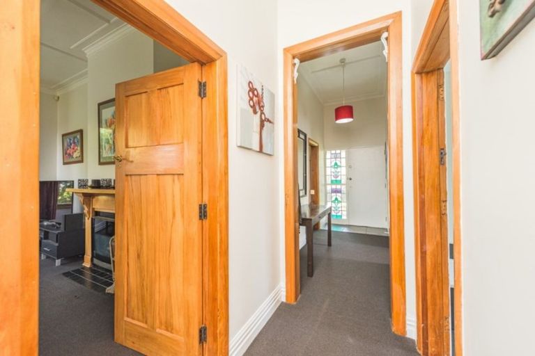 Photo of property in 30 College Street, College Estate, Whanganui, 4500
