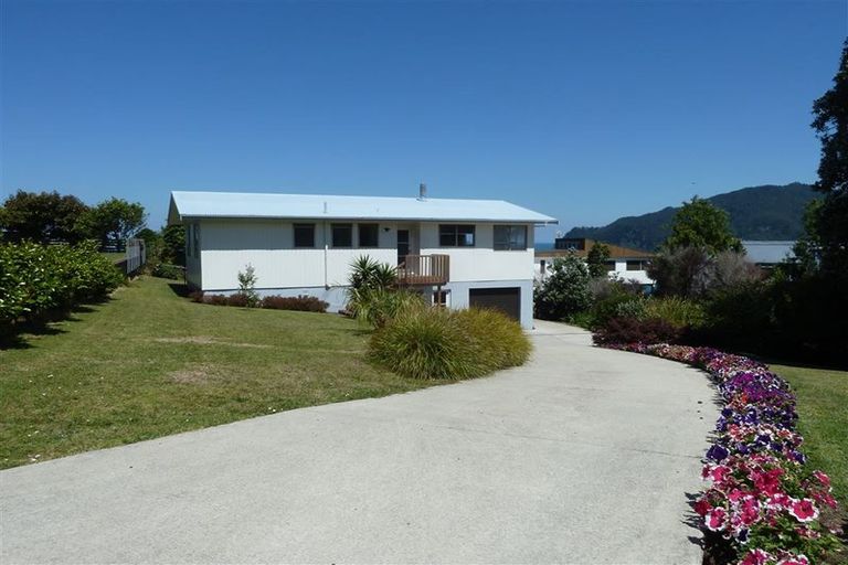 Photo of property in 213 Paku Drive, Tairua, 3508