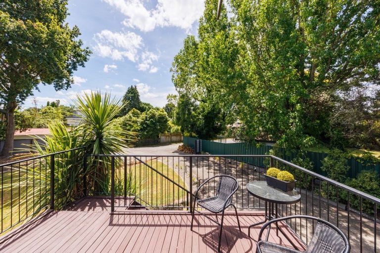 Photo of property in 12 Kent Crescent, Awapuni, Palmerston North, 4412