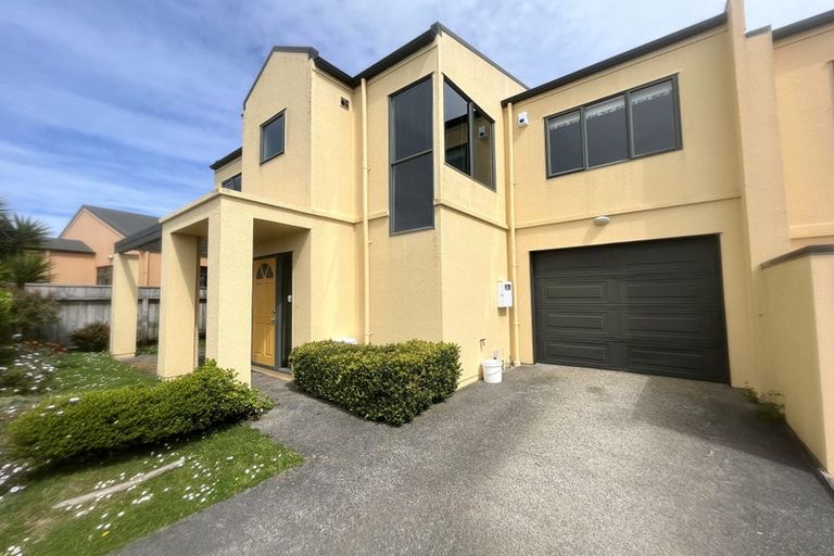Photo of property in 37a Waverton Terrace, Churton Park, Wellington, 6037