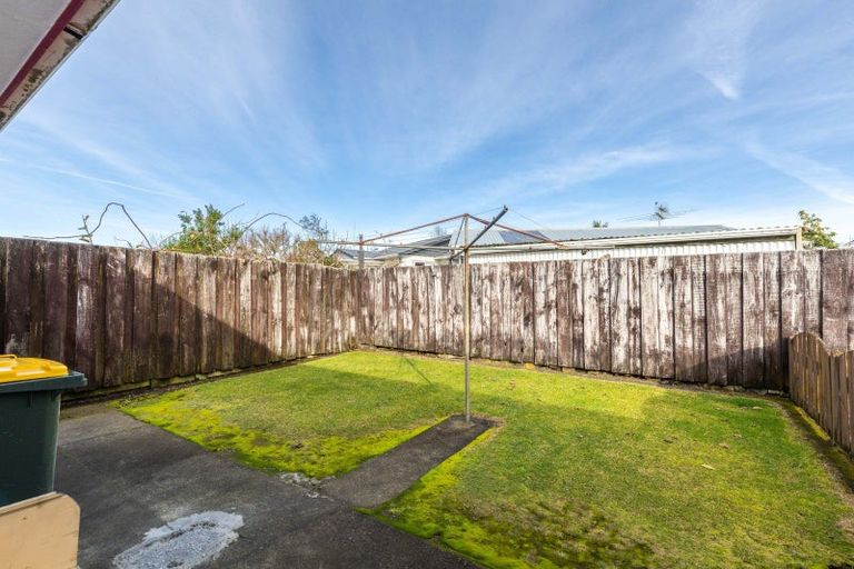 Photo of property in 242c Huatoki Street, Upper Vogeltown, New Plymouth, 4310