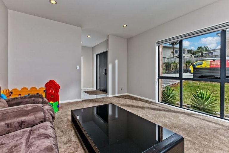 Photo of property in 28b Bannings Way, Hobsonville, Auckland, 0618