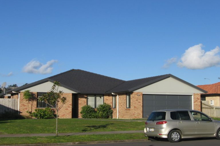 Photo of property in 94 Redcastle Drive, East Tamaki, Auckland, 2013