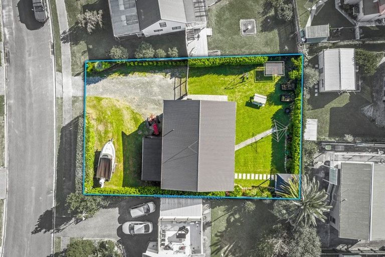 Photo of property in 10 Hinemoa Place, Snells Beach, 0920