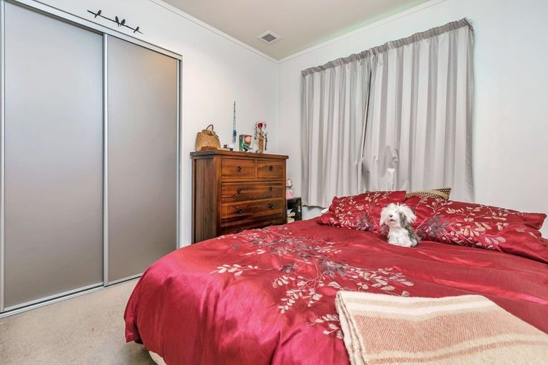 Photo of property in Luna Apartments, 6r/16 Burton Street, Grafton, Auckland, 1010