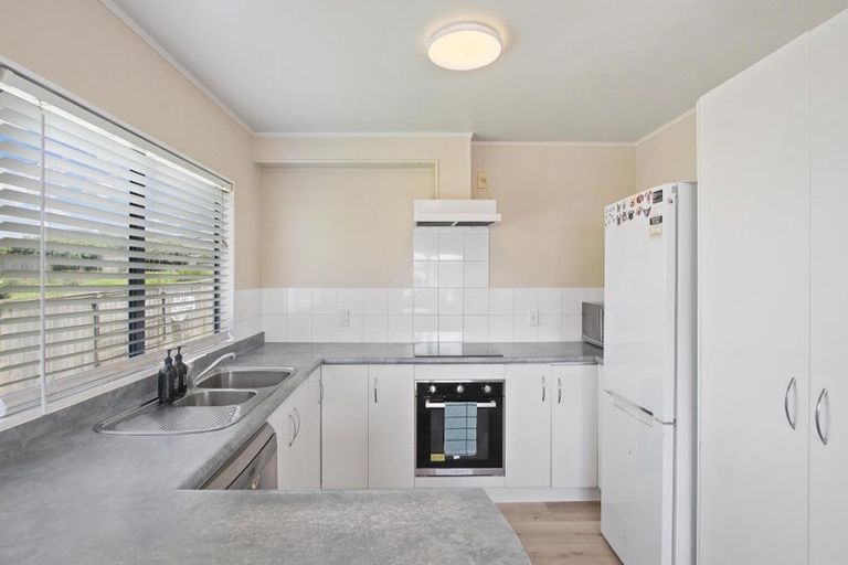 Photo of property in 518 Great South Road, Rosehill, Papakura, 2113