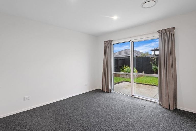 Photo of property in 12 Dunlops Crescent, Marshland, Christchurch, 8083