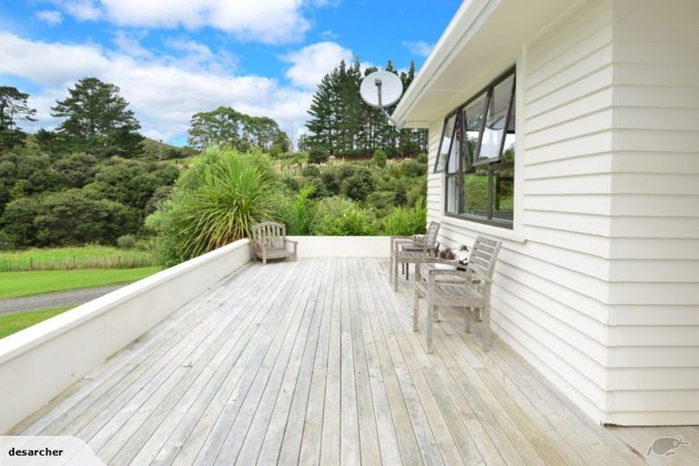Photo of property in 75 Mick Dillon Road, Tahekeroa, Kaukapakapa, 0873