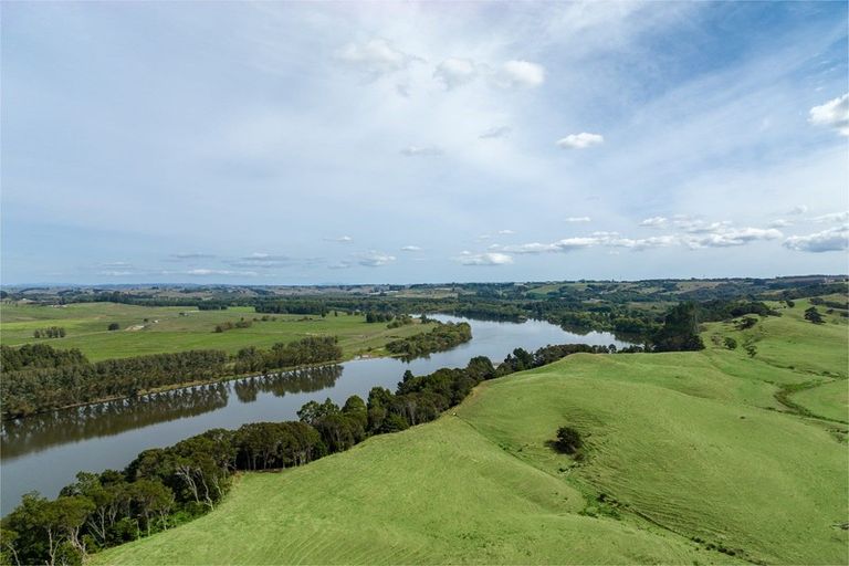 Photo of property in 376 Clark And Denize Road, Pukekawa, 2696