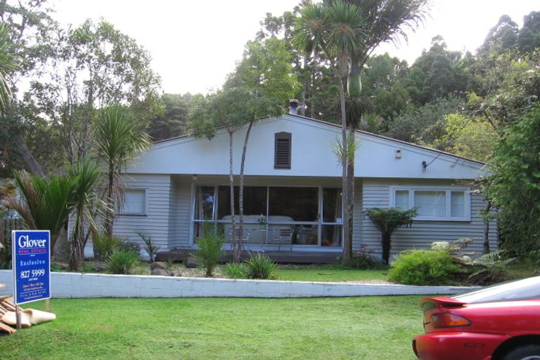 Photo of property in 66 Waima Crescent, Titirangi, Auckland, 0604