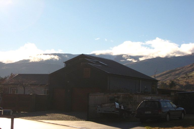Photo of property in 9 Mystery Grove, Lake Hayes, Queenstown, 9304