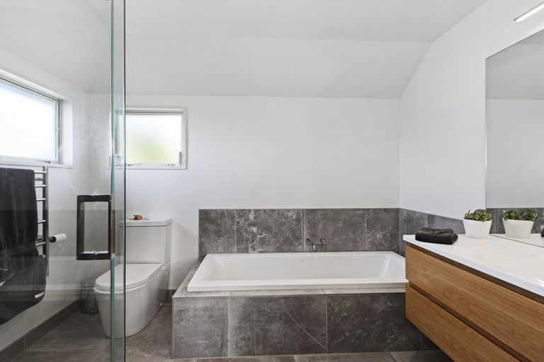 Photo of property in 46a Roosevelt Avenue, St Albans, Christchurch, 8014