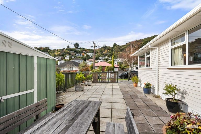 Photo of property in 18 Parnell Street, Fairfield, Lower Hutt, 5011