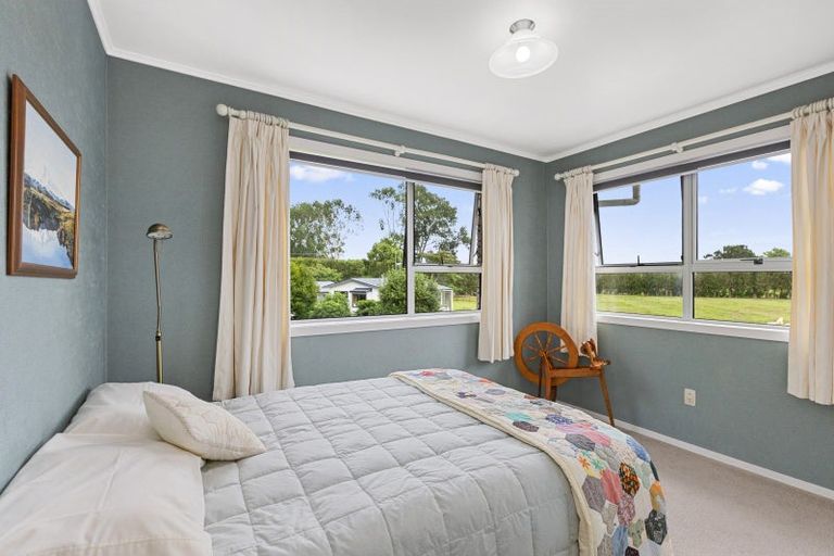 Photo of property in 225 Hoeka Road, Matangi, Hamilton, 3284