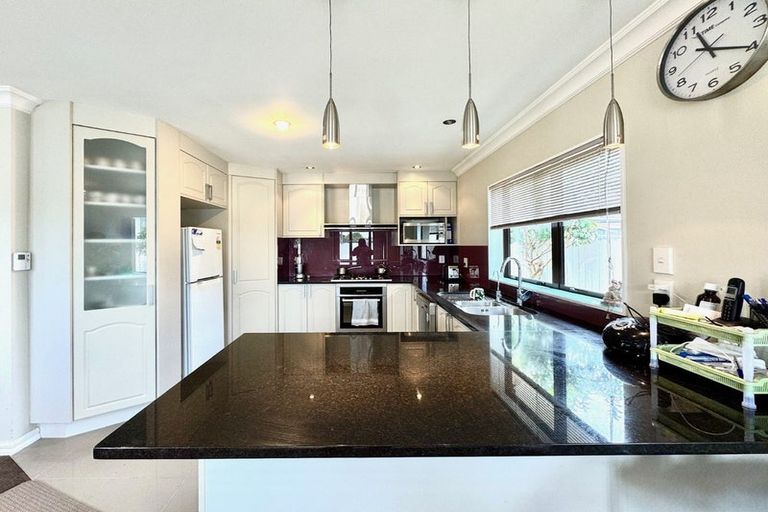 Photo of property in 77 Carruth Road, Papatoetoe, Auckland, 2025