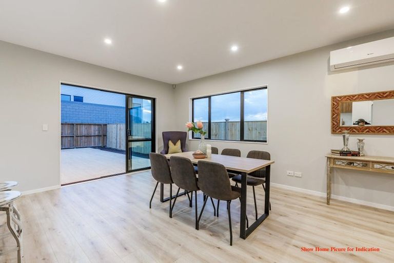 Photo of property in 15 Ropere Street, Kumeu, 0810